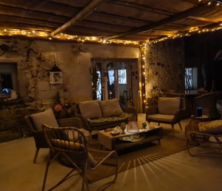 Chambres d'hotes dans maison de caractère en pierre au bord de loire Rochefort sur Loire (20)