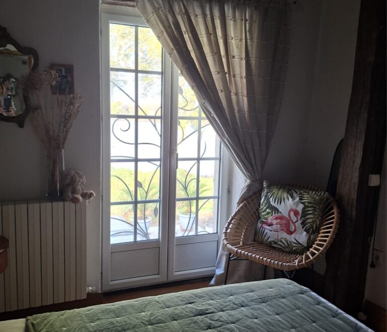 Chambres d'hotes dans maison de caractère en pierre au bord de loire Rochefort sur Loire (41)