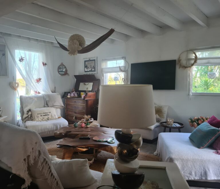 Chambres d'hotes dans maison de caractère en pierre au bord de loire Rochefort sur Loire (8)